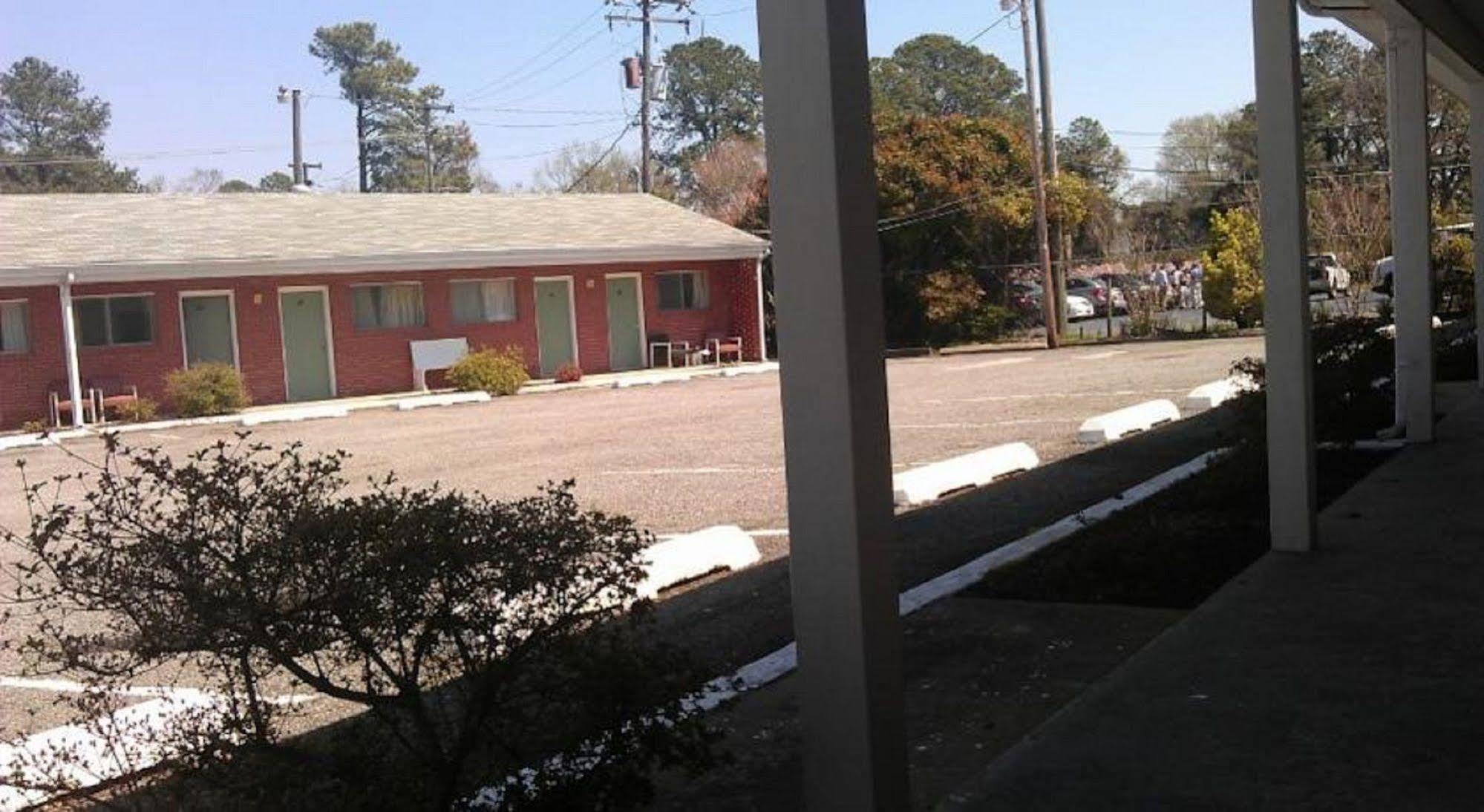 Bassett Motel Williamsburg Exterior foto